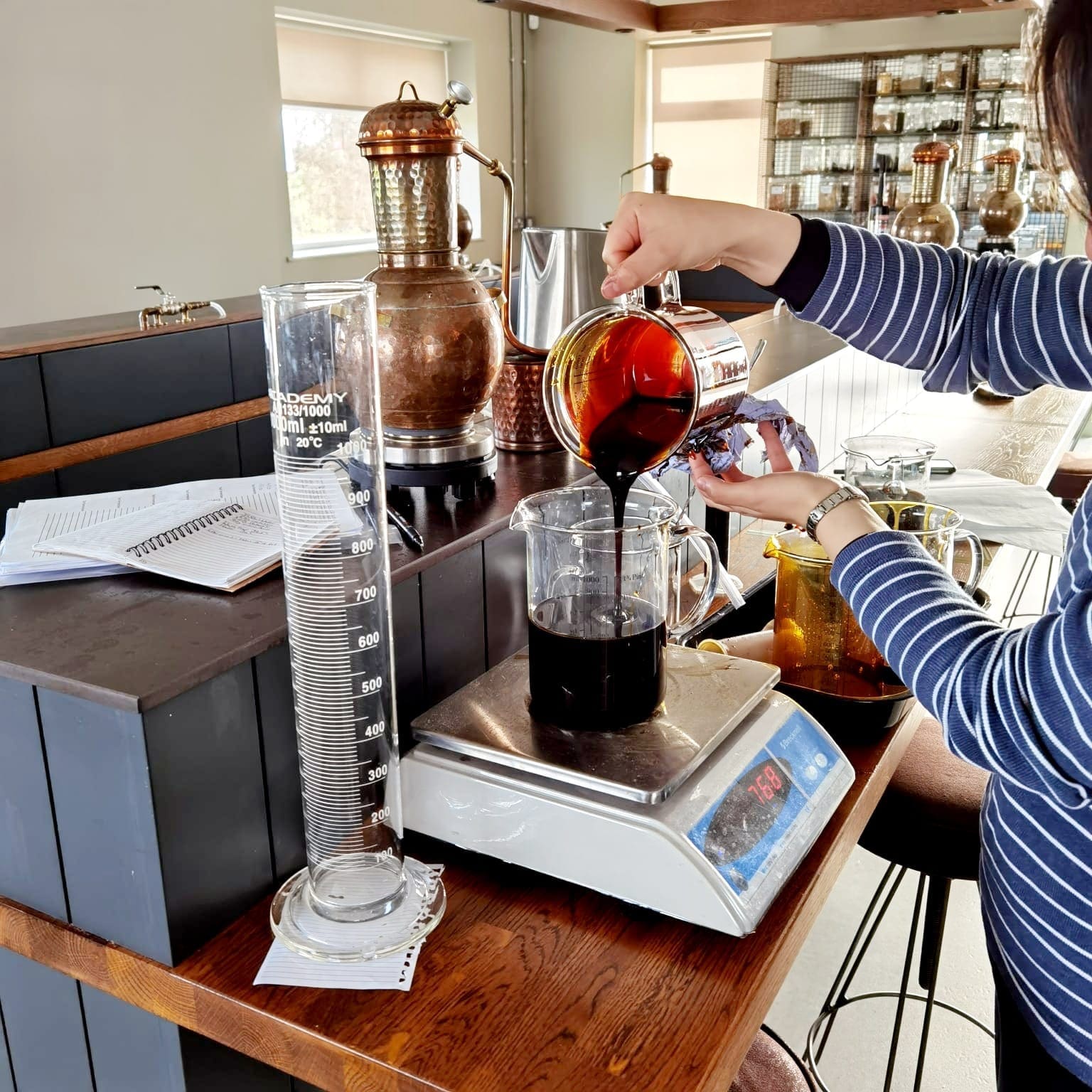 Fermentation of liquid molasses in school experience