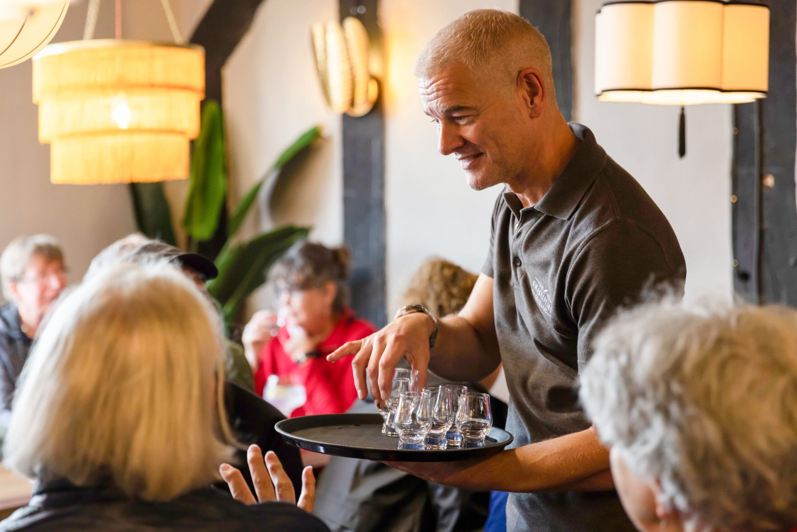 h gin tasting